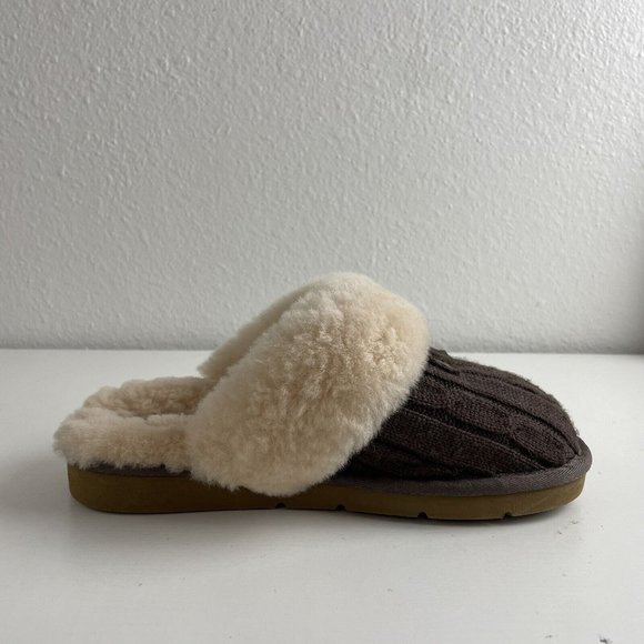 UGG | Shoes | Ugg Sn 865 Brown Cable 